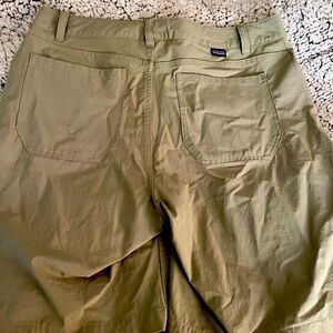 Patagonia Skyline Traveler women’s hiking shorts size 10